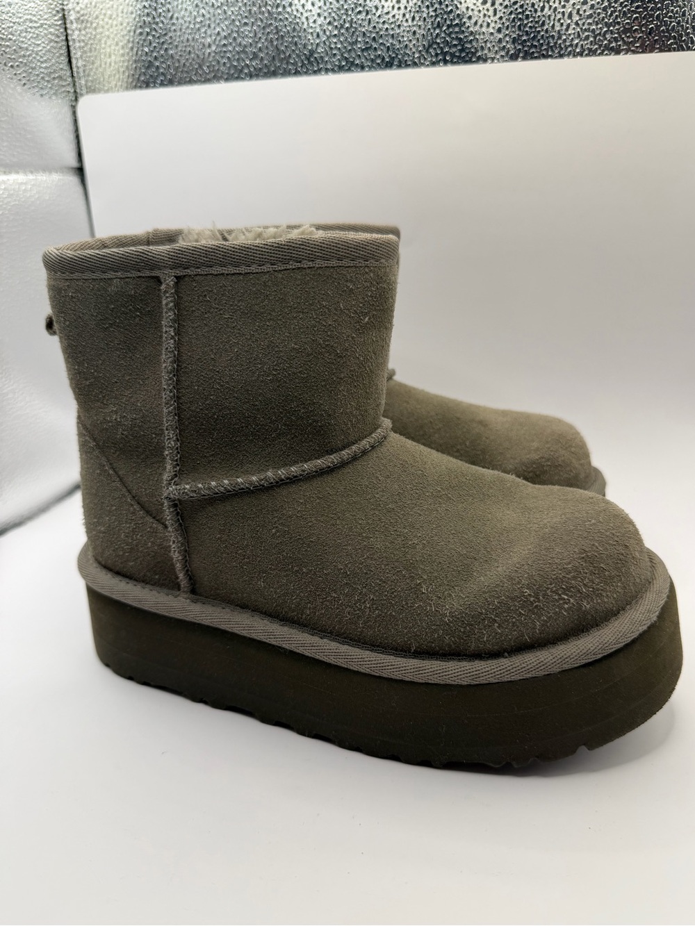 UGG Kids Classic Mini Platform in Smoke Plume 1143700K-SKP size 13